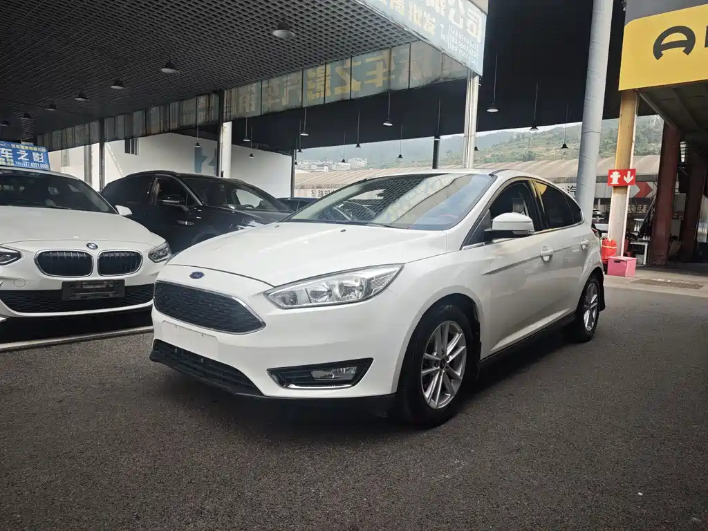  Focus Hatchback EcoBoost 180 Auto Elite Type