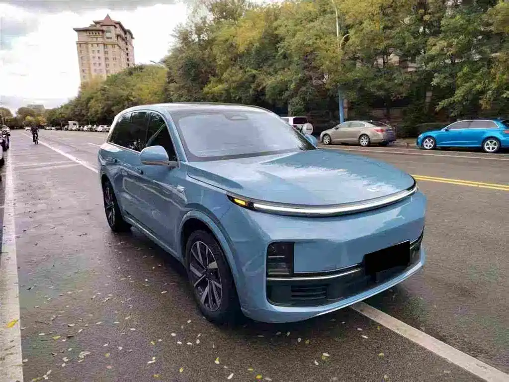Автомобиль Li Auto Li L8 Pro (2023)