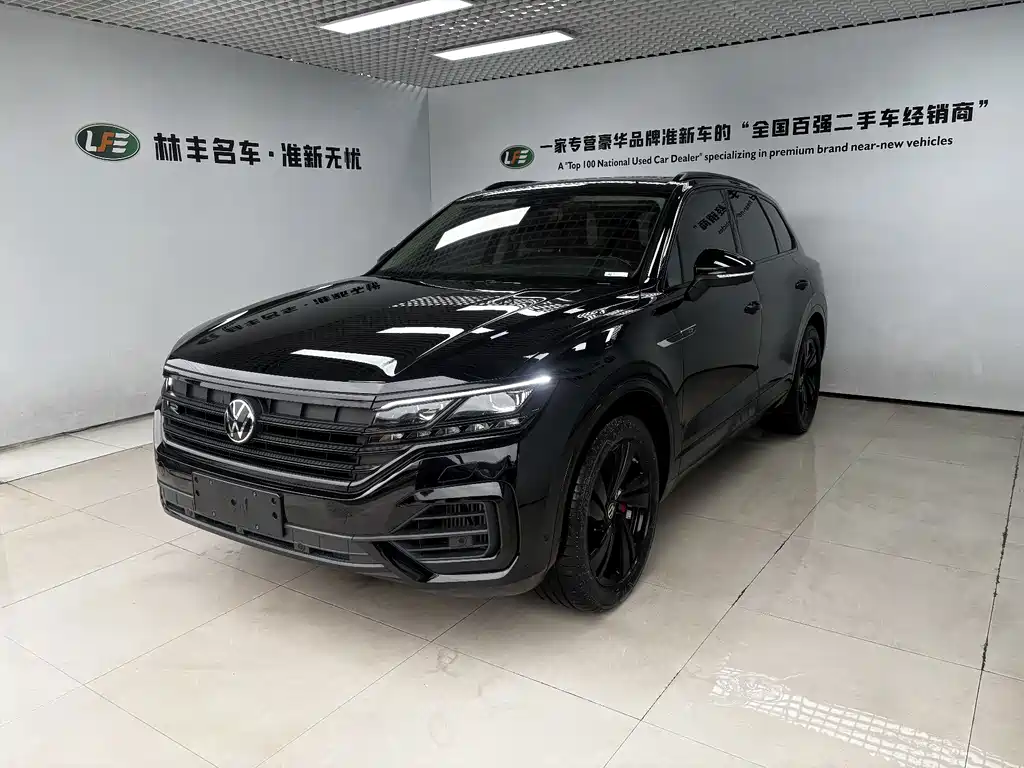  Touareg 3.0TSI Sharp Enjoy Edition Brilliance Black Sport Package