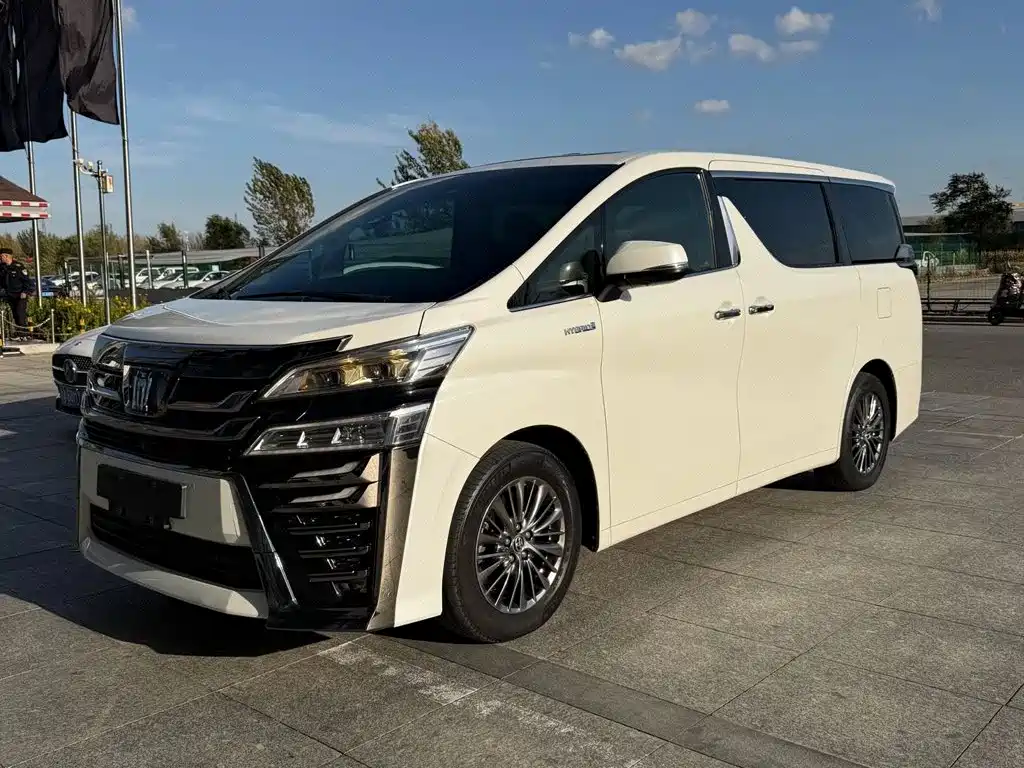  Vellfire Golden Eyes