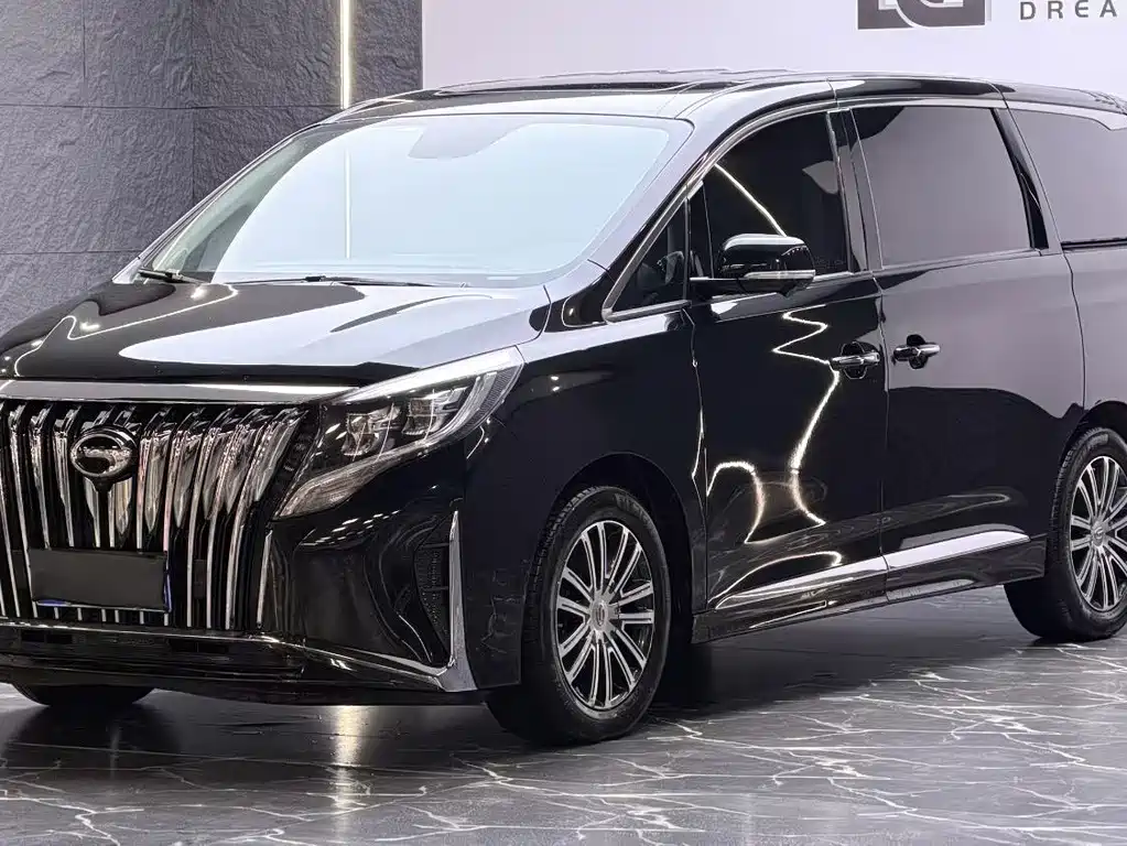 Автомобиль GAC Motor Trumpchi M8 Grand Master Series 390T Supreme Edition (2022)