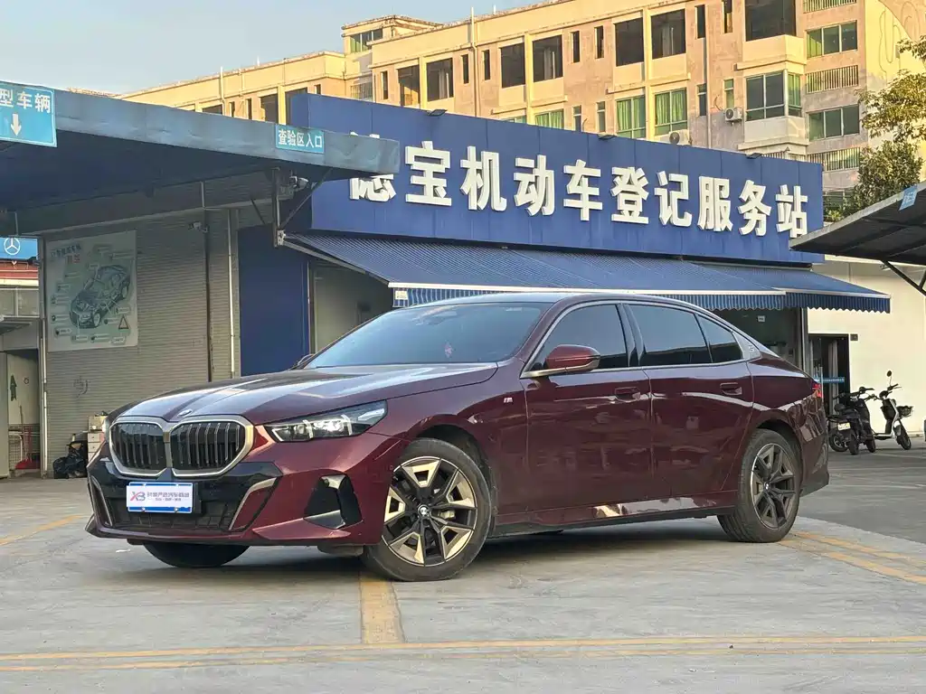  5 Series 525Li M Sport Package