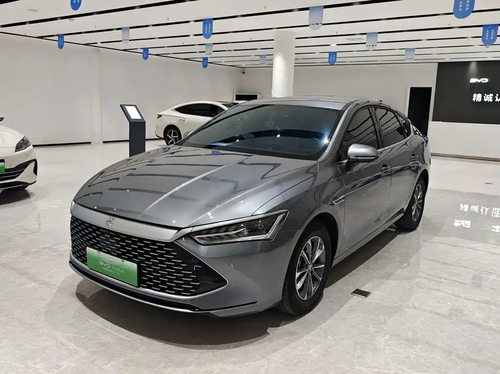  Qin PLUS Glory Edition DM-i 55KM Leading Type