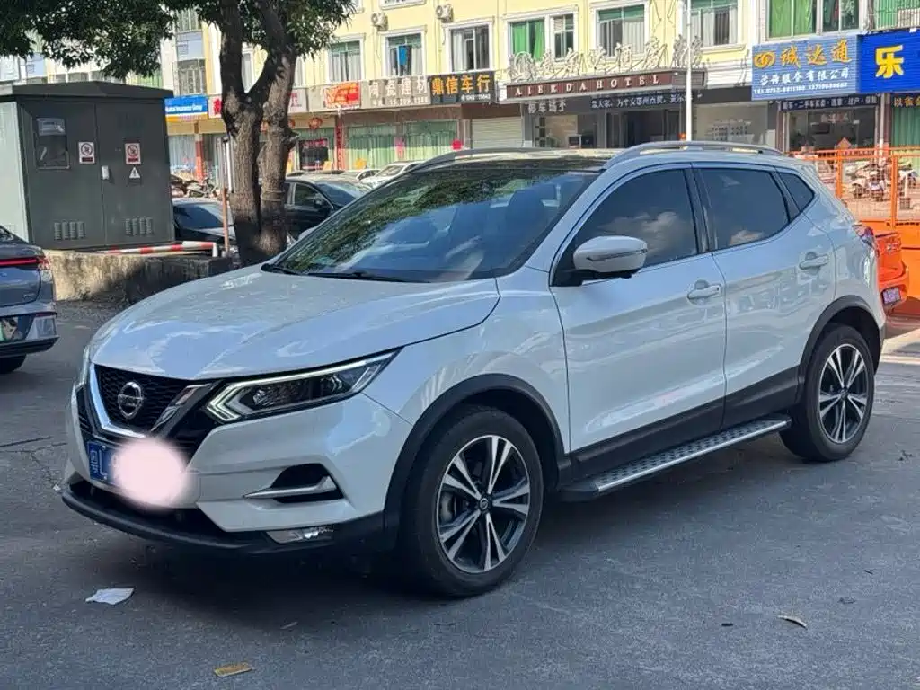 Qashqai 2.0L CVT XV Prem Luxury Edition